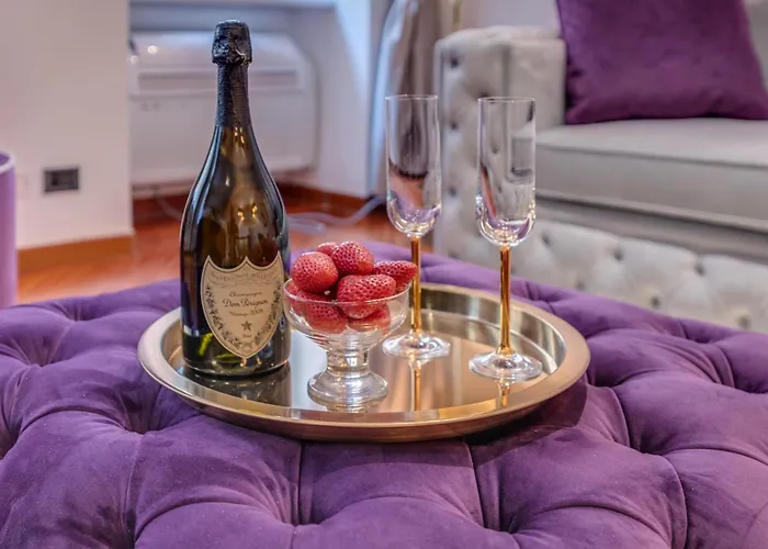 Spanish Steps Versace Style With Jacuzzi Apartment Rom