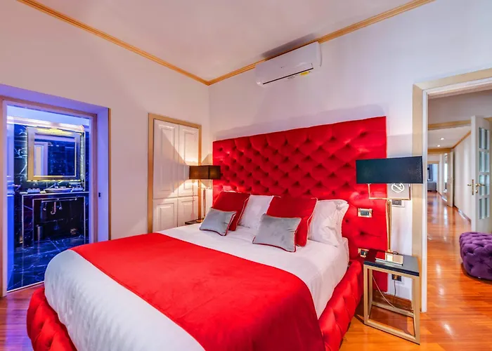 Spanish Steps Versace Style With Jacuzzi Apartment Rom