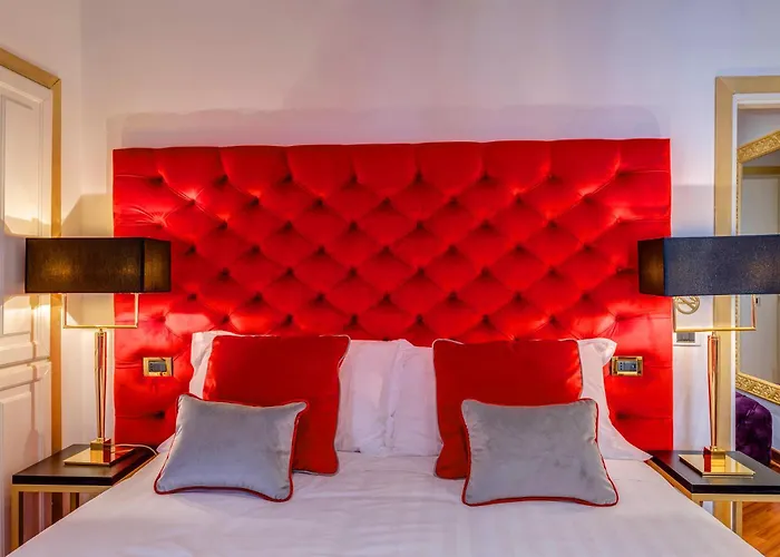 Spanish Steps Versace Style With Jacuzzi Apartment Rom