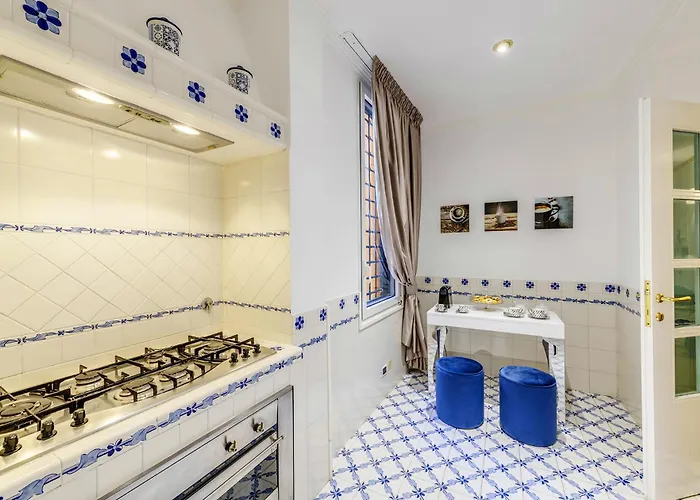Spanish Steps Versace Style With Jacuzzi Apartment Rom